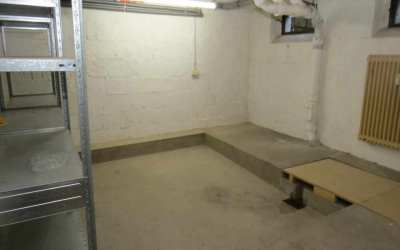 Aktenlager mieten src= Lagerraum mieten